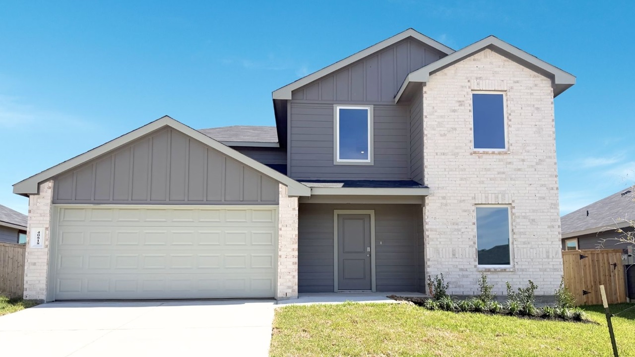 40818 Hawthorne Glades Street